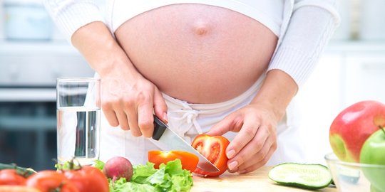 7 Makanan yang Disukai Ibu Hamil Bayi Laki-laki, Perbanyak Konsumsi Buah-buahan