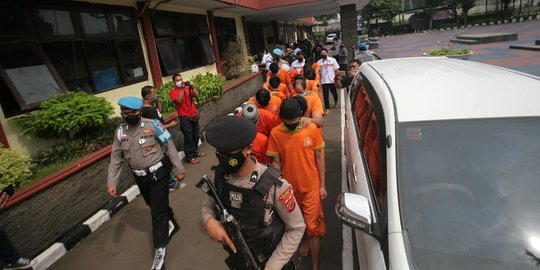 Polisi Bongkar Industri Rumahan Tembakau Sintetis di Bogor