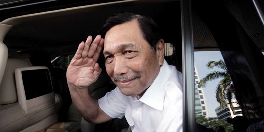 Menko Luhut: Pemerintah Siapkan Sanksi Rp500 Juta untuk Pejabat Suka Impor