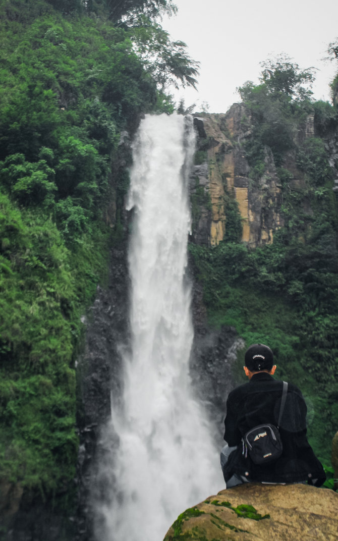 pesona air terjun takapala di gowa