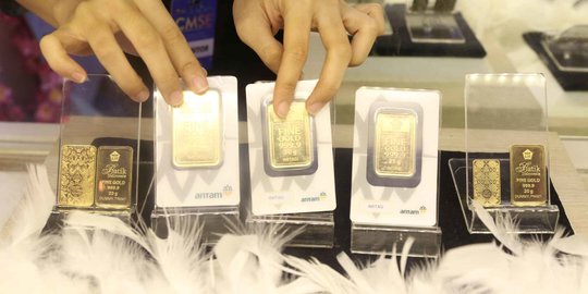 Harga Emas Terus Turun, Hari ini Menjadi Rp940.000 per Gram