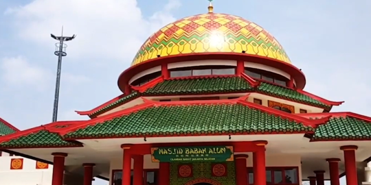 Berdesain ala Tiongkok, Masjid Babah Alun Desari jadi Wisata Religi Andalan di Jaksel