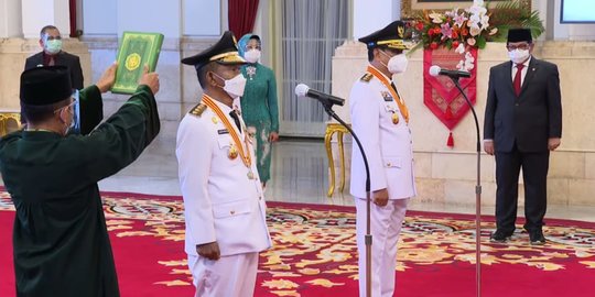 Jokowi Lantik Gubernur dan Wagub Sulawesi Tengah di Istana Negara