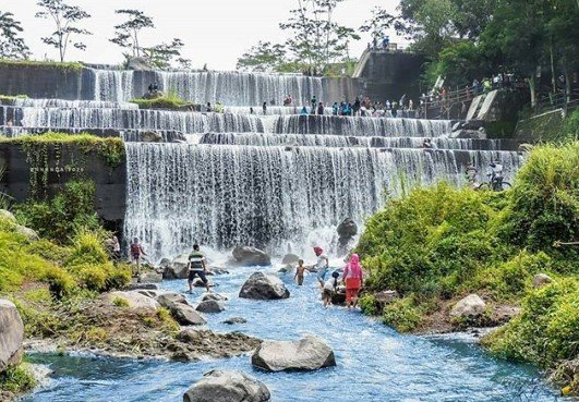 Destinasi Wisata Di Jogja Berupa Sungai Asri Dan Sejuk Wajib Dikunjungi