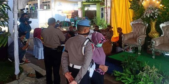Satgas Covid-19 Bubarkan Resepsi Pernikahan di Kabupaten Bekasi