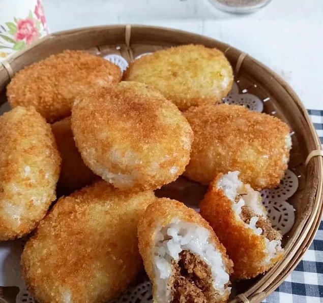 cara membuat lemper goreng beserta dengan resep terjitunya mudah dibuatcara membuat lemper goreng beserta dengan resep terjitunya mudah dibuat