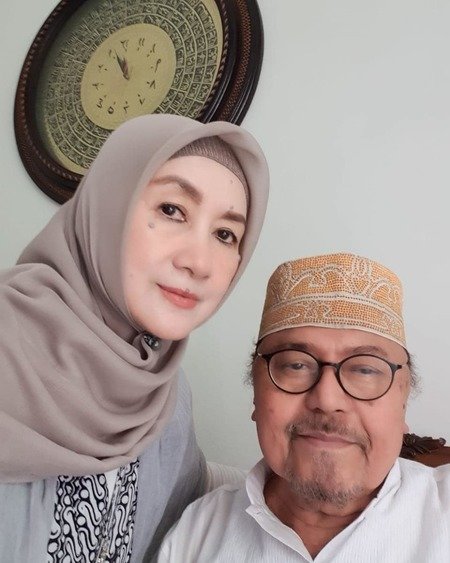 langgeng 49 tahun ini potret mesra titiek sandhora dan muchin alatas