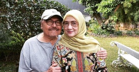 langgeng 49 tahun ini potret mesra titiek sandhora dan muchin alatas