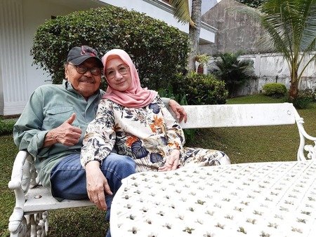 langgeng 49 tahun ini potret mesra titiek sandhora dan muchin alatas