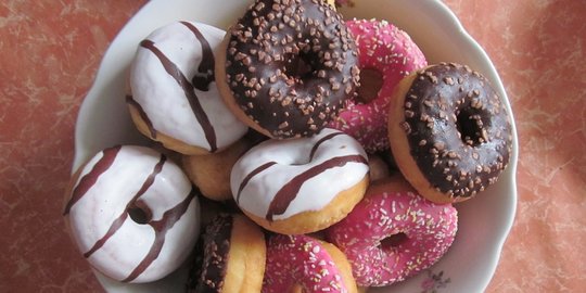 10 Resep Donat Mini Empuk dan Lezat, Cocok untuk Camilan Berbagai Acara