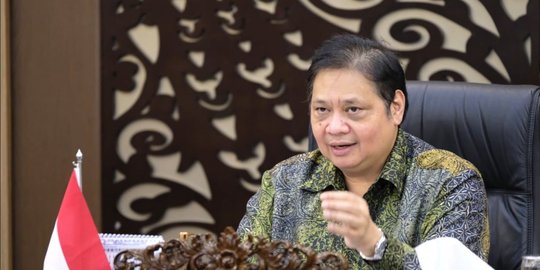 LSI Sebut Airlangga Berpeluang Jadi Cawapres, Golkar Makin Pede