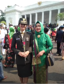 sosok tangguh marina latifah jadi pilot tni ad