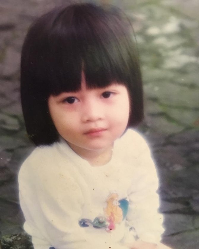 potret masa kecil gracia indri