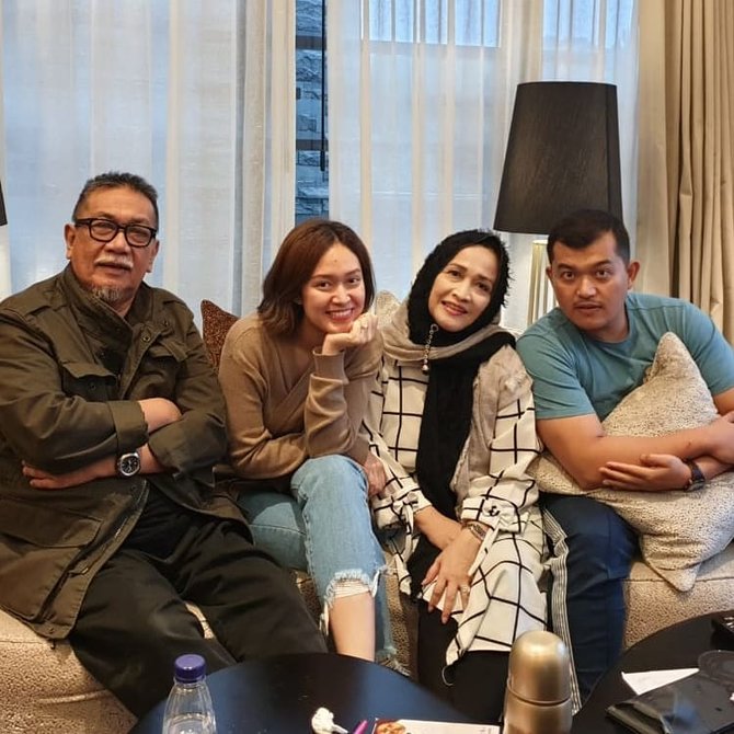 main di rumah bidadari sctv intip potret harmonis keluarga deddy mizwar