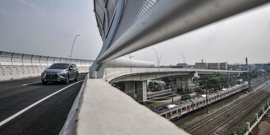 Lanskap Jalan Melayang dalam Wajah Jakarta