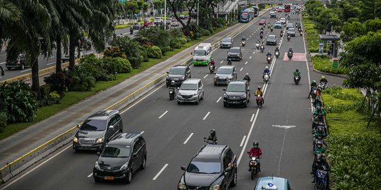 Mobilitas 10 Ruas Jalan Jakarta Malam Ini Dibatasi, Berikut Kendaraan Boleh Melintas