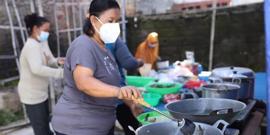 Cerita Warga Tangerang Bikin Dapur Umum untuk Pasien Isolasi Mandiri