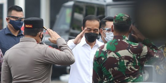 Ngabalin: Presiden Sambut Baik Usulan Lockdown, Tapi PPKM Mikro yang Paling Tepat