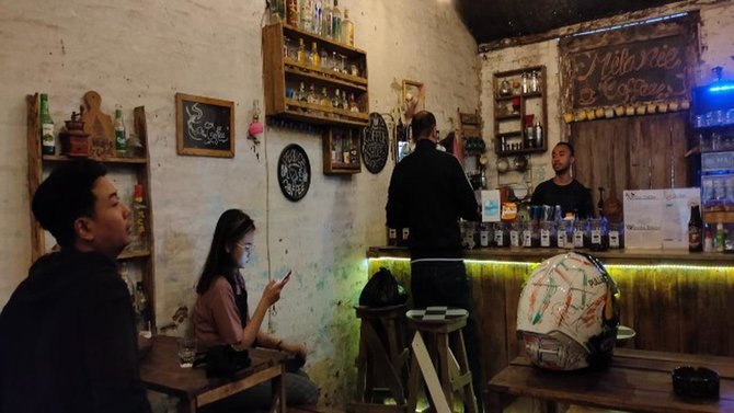 kedai kopi rumah tua di cirebon