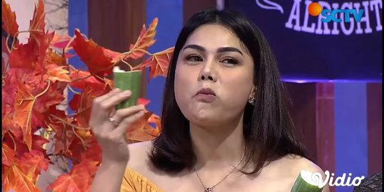 Jadi Bintang Tamu di The Sultan, Ini Aksi DJ Katty Butterfly Mukbang Sayur Mentah