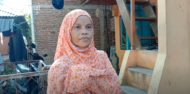 kampung di cirebon ini ada di tengah pemakaman