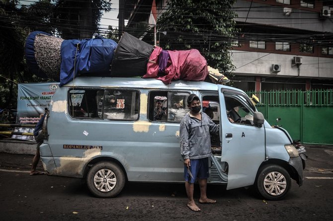 angkot ondel ondel ibu kota