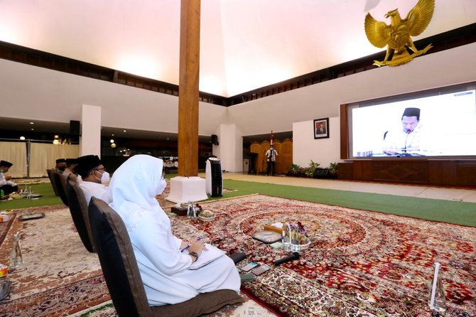 gus baha ngaji bareng warga banyuwangi