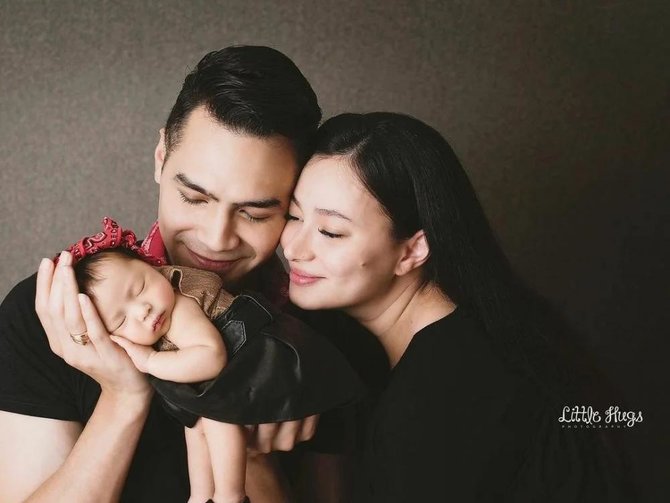 artis yang pilih urus anak tanpa babysitter