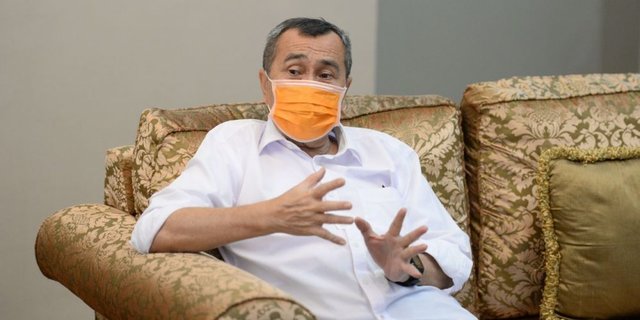 Gubernur Riau Polisikan Pendemo Berspanduk 'Tangkap Gubernur Drakula'
