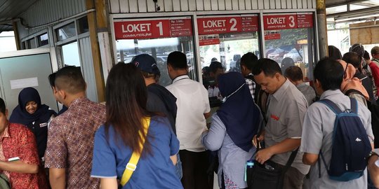 imbauan pengelola krl ke pengguna di tengah ledakan kasus covid-19