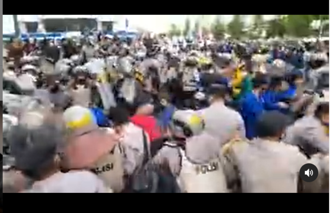 demo save kpk polisi malah pukuli komandan sendiri