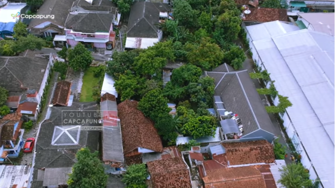 gang kampung ini kini indah banget amp jadi lorong tanaman mahal