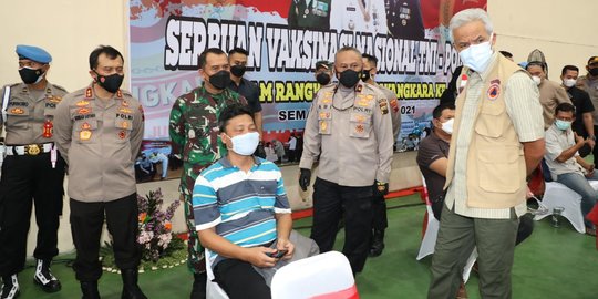 Polda Jateng Bagikan 141 Ribu Dosis Vaksin, Target 6 Ribu Orang Sehari