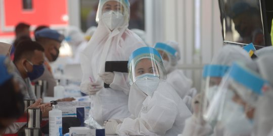 DPR Ingatkan Pemerintah Segera Bayar Intensif Tenaga Kesehatan