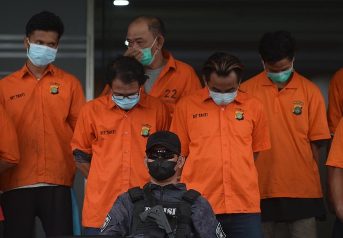 preman pungli sopir truk kontainer di tanjung priok