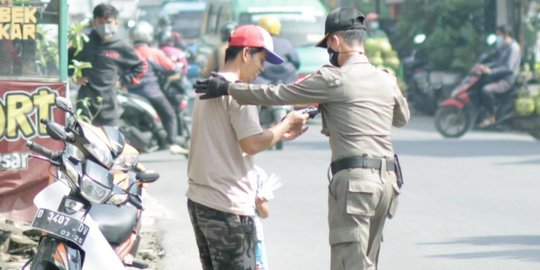 Ada Operasi 'Senyum' untuk Berantas Covid-19 di Bandung, Ketahui Sanksi dan Aturannya