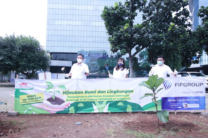 tanam 4500 pohon endemik di 55 titik se indonesia fifgroup pecahkan rekor muri