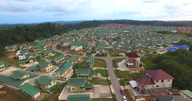 perkampungan di brunei satu rumah mobilnya banyak