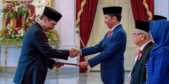 Jokowi Tunjuk Luhut Jadi Koordinator PPKM Darurat untuk Pulau Jawa dan Bali