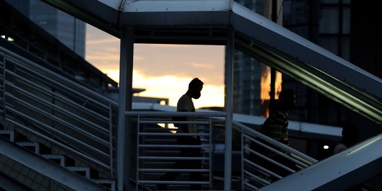 rencana ppkm mikro darurat bawa rupiah bergerak melemah