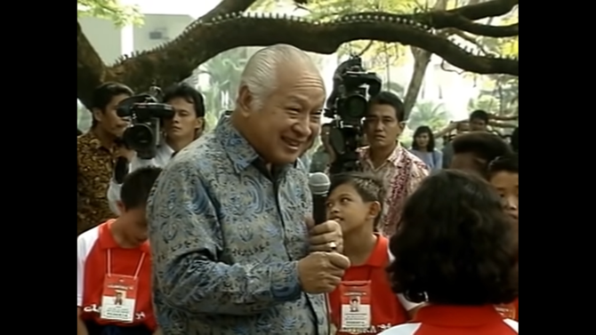 ingat bocah tanya ke soeharto ini sosoknya sudah dewasa