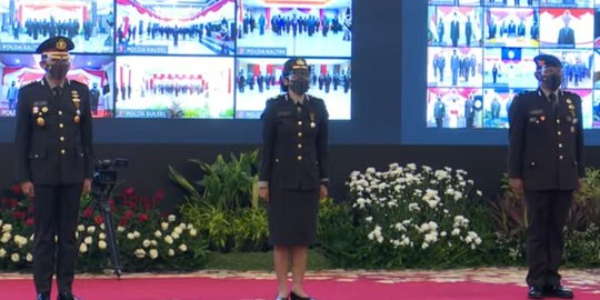 Presiden Jokowi Anugerahi Bintang Bhayangkara Nararya untuk 3 Anggota Polri - Vimarsana News