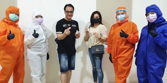Ingat Aktor Tampan Ferry Irawan, Kini Sakit Parah Butuh 15 Kali Suntik di Kepala