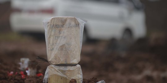 Angka Kematian Akibat Covid-19 Tinggi, Lahan TPU Jombang Tangsel Tersisa 500 Liang