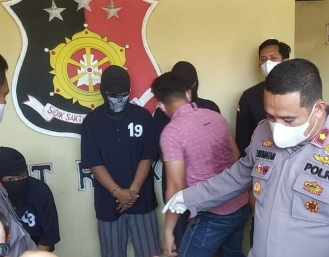 polisi ungkap sindikat pencurian senpi milik personel polda sumut ini modus pelaku