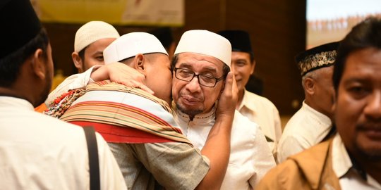 PKS Dorong Salim Segaf Tampil, PDIP Serahkan Rakyat yang Berhak Memilih