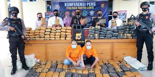 Pasok 8 Karung Ganja ke Sumut, Kakak-Adik di Aceh Ditangkap Polisi