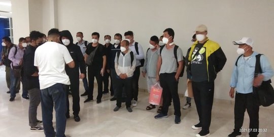 20 TKA Asal China Tiba di Bandara Sultan Hasanuddin saat Jawa-Bali PPKM Darurat