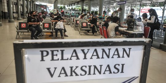 Ini Syarat Vaksinasi di Stasiun Gambir dan Pasar Senen Khusus Penumpang Jarak Jauh