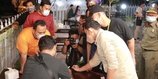 Putus Mata Rantai Covid, Tim Gabungan PPKM Medan Tindak Lokasi Usaha Pelanggar Prokes